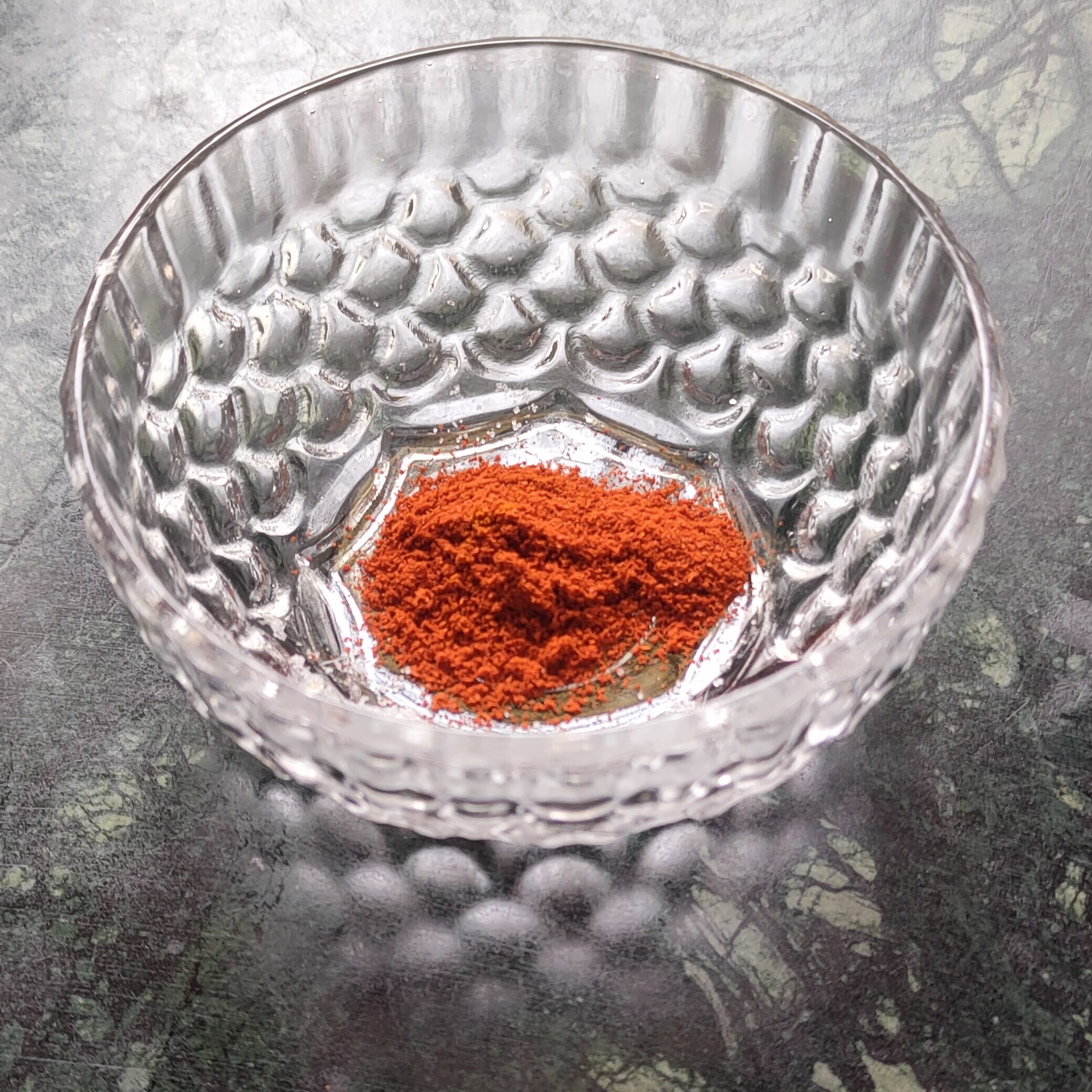 Red chilli powder: How to make chicken tikka in air fryer